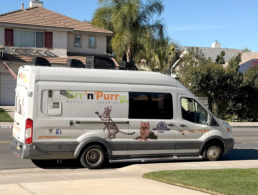 GRR n PURR GROOMING VAN